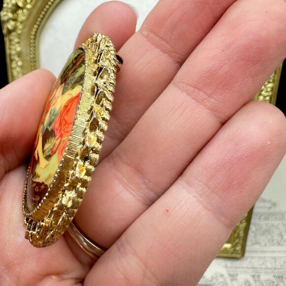 Vintage Porcelain Courting Couple Oval Brooch Pin Mid Century Modern Victorian - Picture 2 of 5